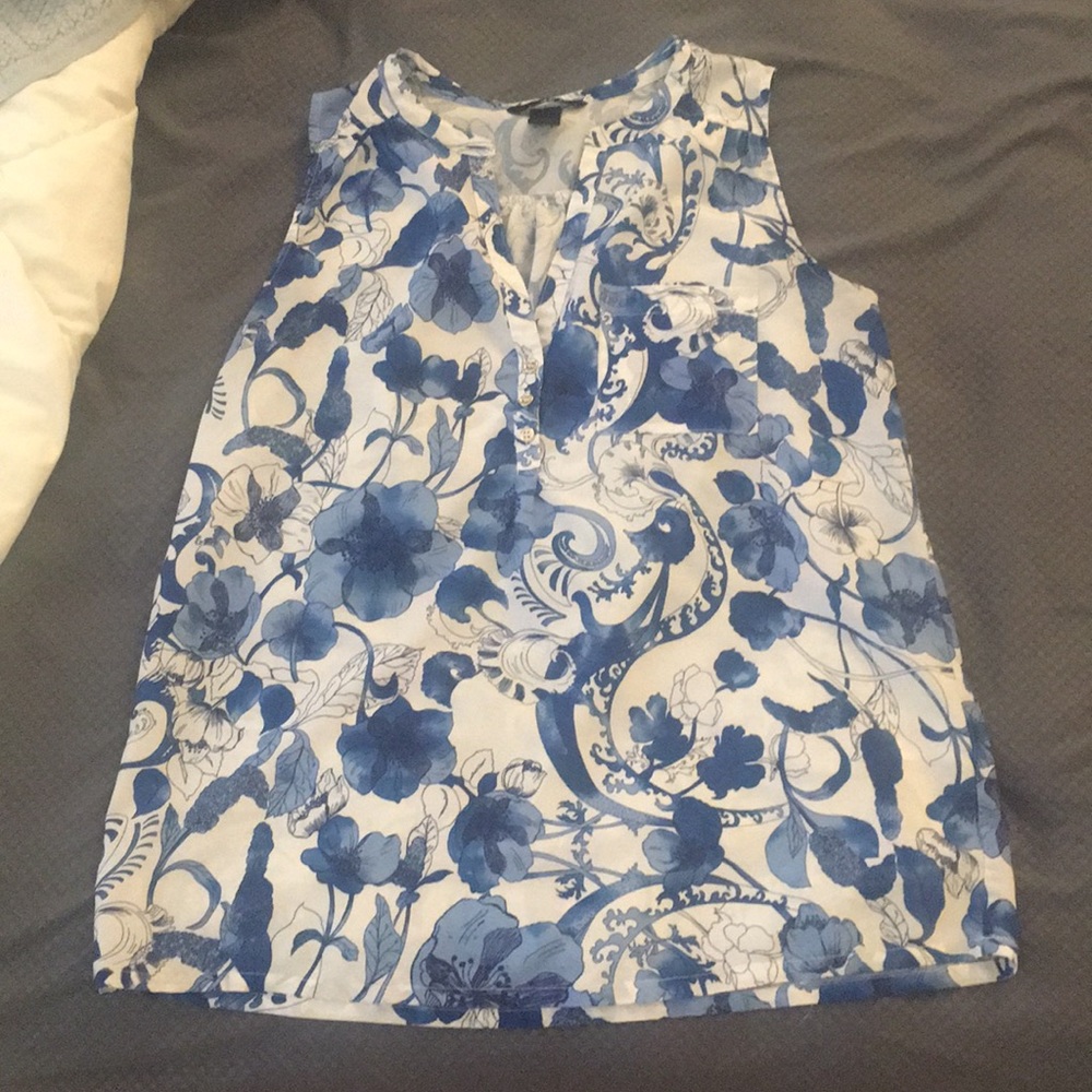 Blue and white floral tank!